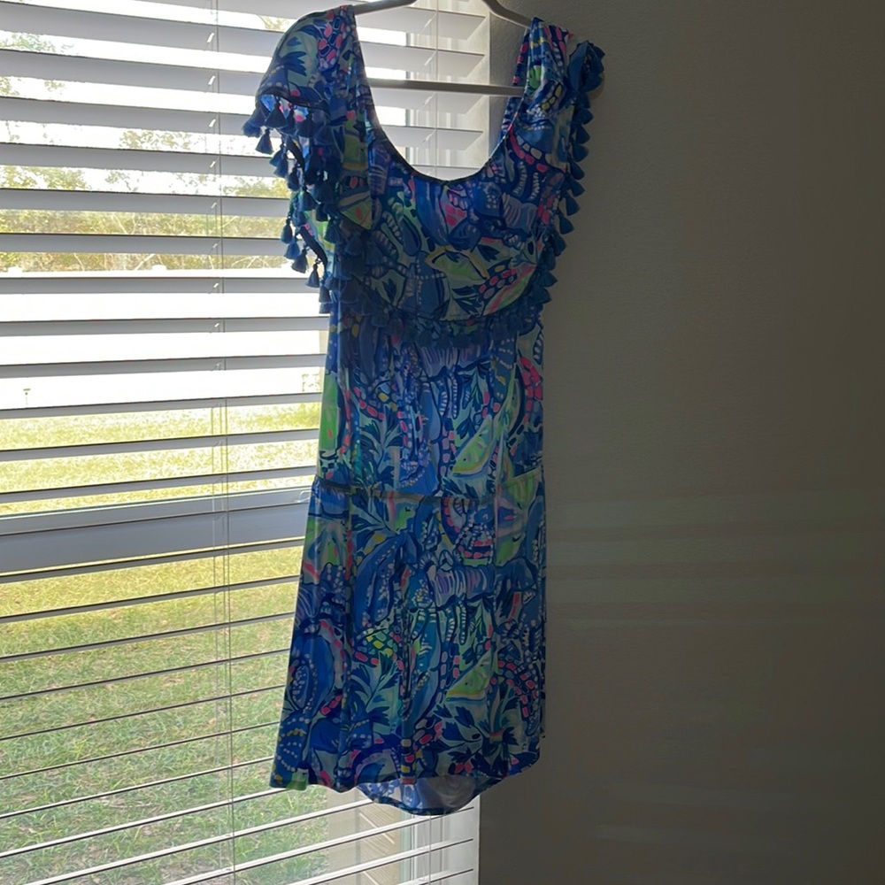 Short sleeveless romper